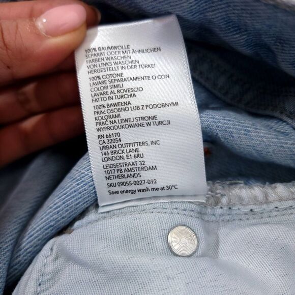 URBAN OUTFITTERS BDG Baggy Boyfriend High Rise Destroyed Jeans 90s Light Wash 27 - Picture 11 of 12